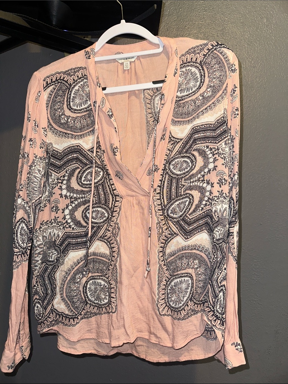 Lucky Brand Blush Pink Paisley V-Neck Long Sleeve Blouse